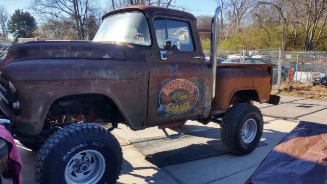 Chevrolet Pickup 1957 image number 11