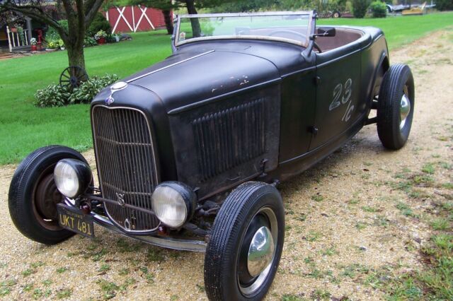 Ford Model B 1932 image number 1