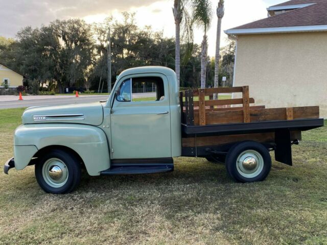Ford F-100 1949 image number 2