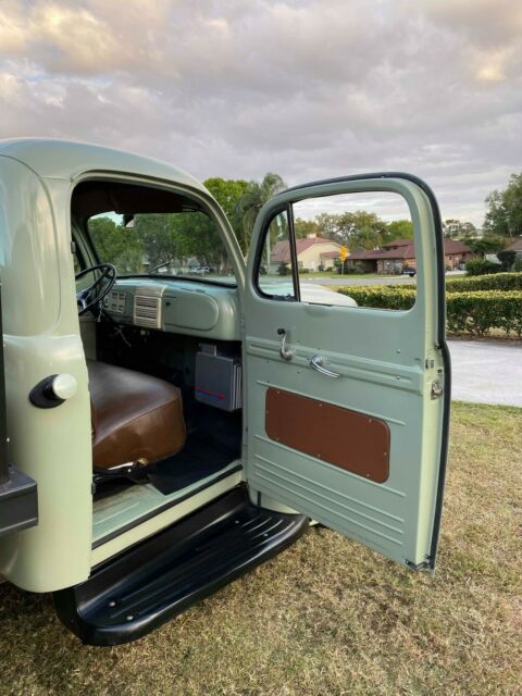 Ford F-100 1949 image number 38