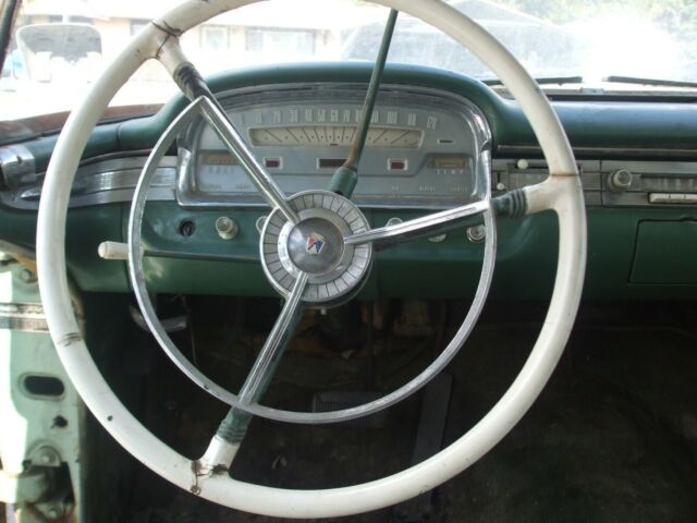 Ford Galaxie 1959 image number 10