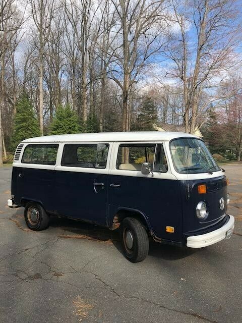 Volkswagen Bus/Vanagon 1974 image number 4