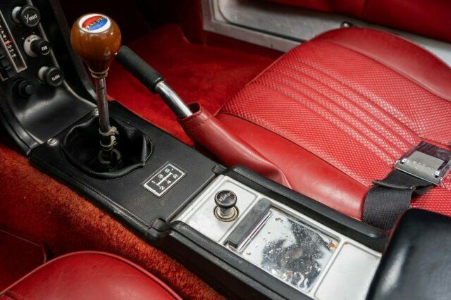 Datsun 2000 1969 image number 23