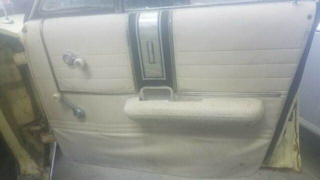 Ford Country Sedan 1968 image number 20