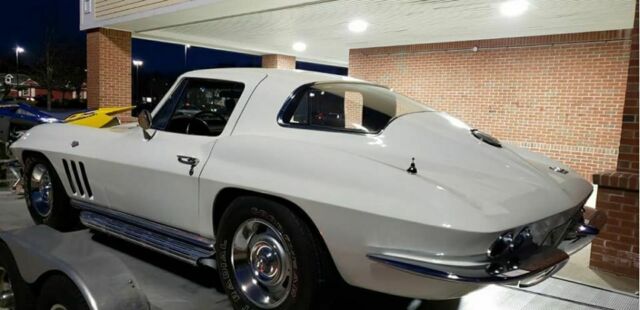 Chevrolet Corvette 1966 image number 6