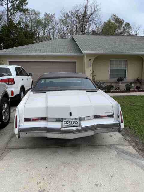 Oldsmobile Toronado 5.7 1978 image number 3