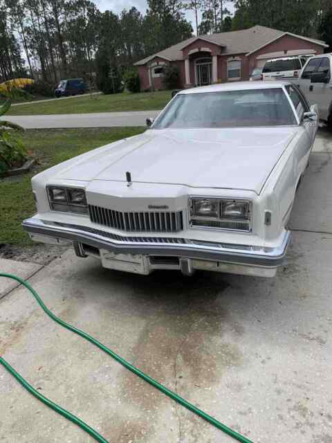 Oldsmobile Toronado 5.7 1978 image number 7