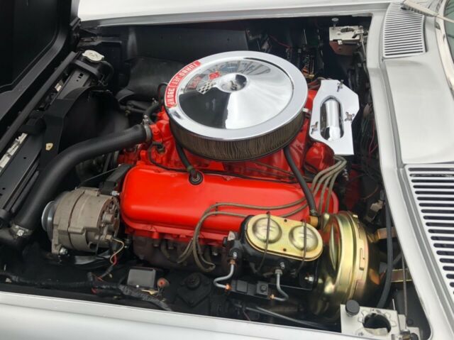 Chevrolet Corvette 1967 image number 15