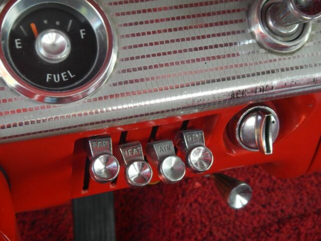 Chevrolet Impala 1962 image number 21