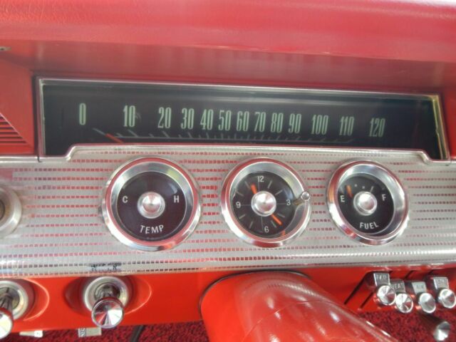 Chevrolet Impala 1962 image number 44