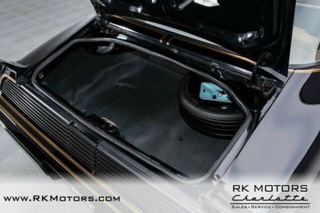 Pontiac Firebird 1979 image number 4