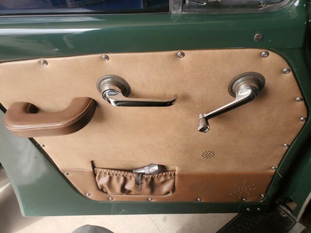 International Harvester 1200D 1965 image number 34