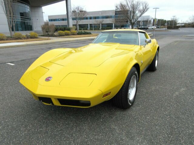 Chevrolet Corvette 1973 image number 24