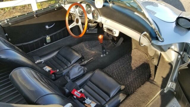 Replica/Kit Makes Outlaw Speedster 1957 image number 13