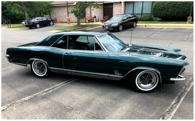 Buick Riviera 1965 image number 0