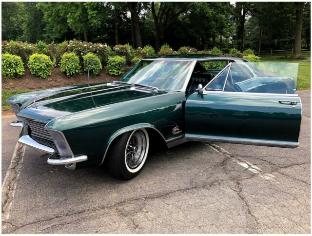 Buick Riviera 1965 image number 5