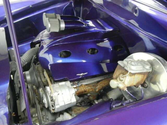 Studebaker CUSTOM 1952 image number 14