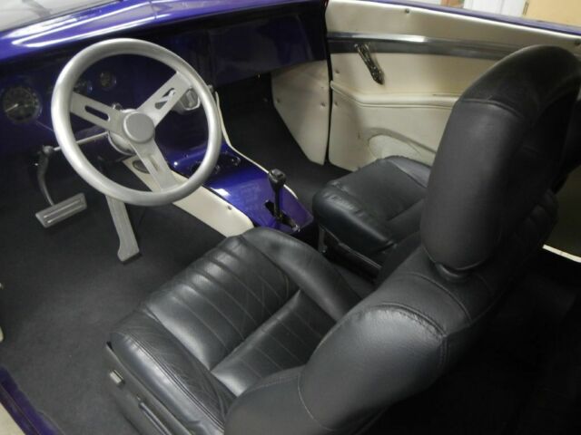 Studebaker CUSTOM 1952 image number 22