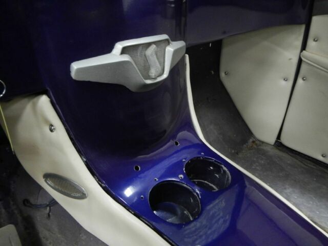 Studebaker CUSTOM 1952 image number 3