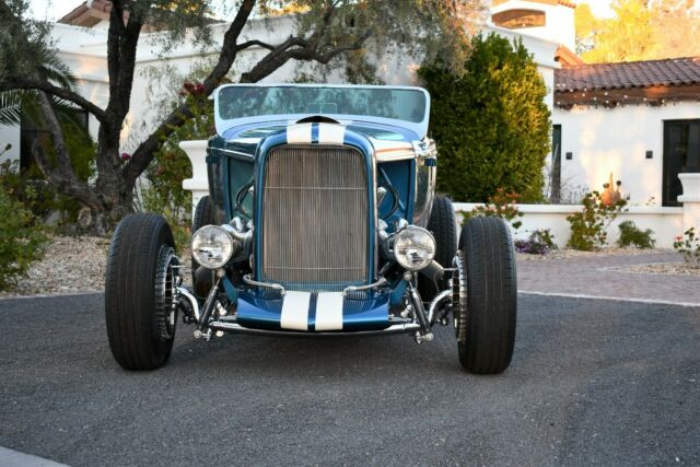 Ford Roadster 1932 image number 32