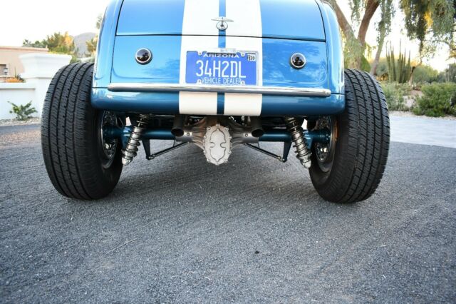 Ford Roadster 1932 image number 6