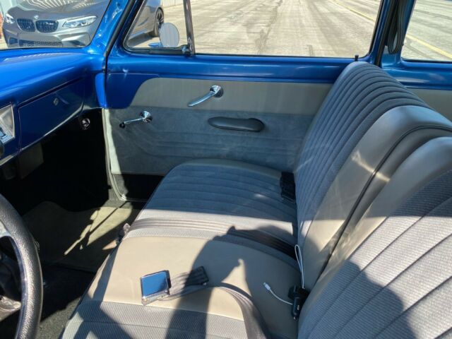Ford Crestline 1954 image number 24