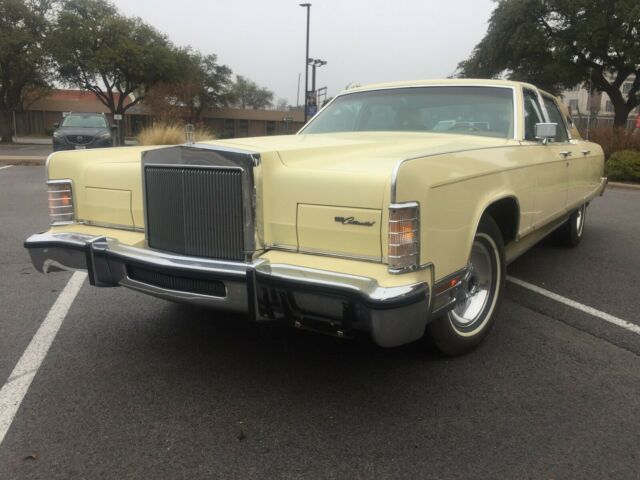 Lincoln Continental 1977 image number 1