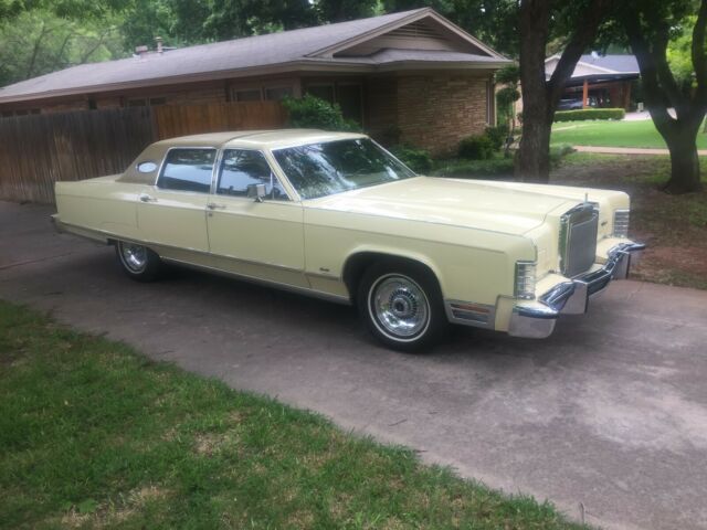 Lincoln Continental 1977 image number 45