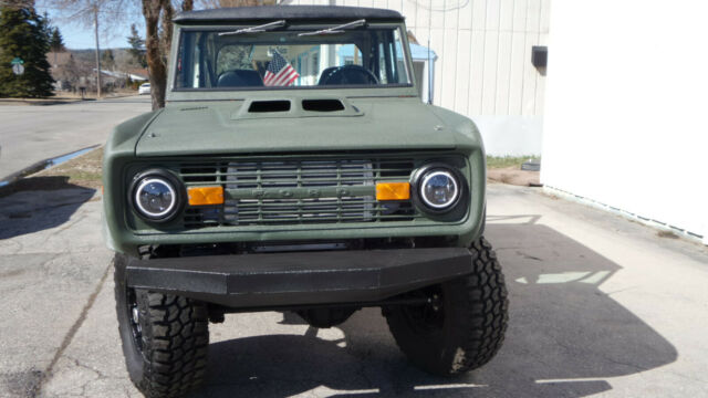 Ford Bronco 1975 image number 21