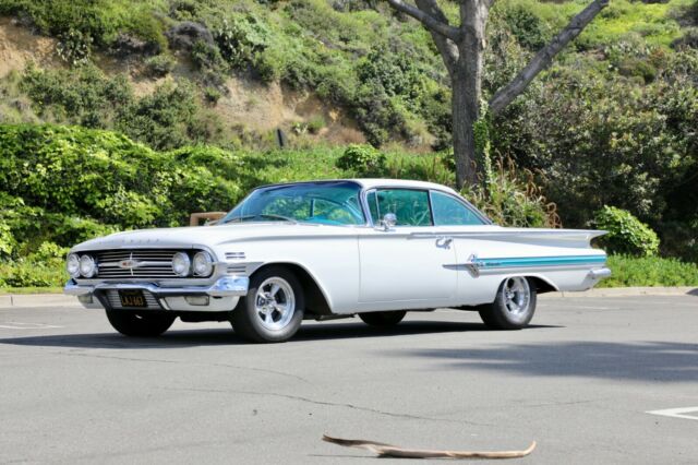 Chevrolet Impala 1960 image number 18