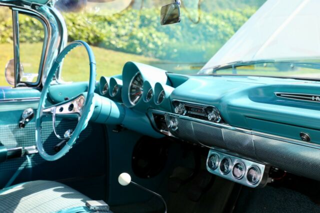 Chevrolet Impala 1960 image number 34
