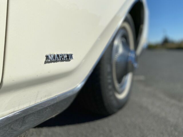 Lincoln Continental 1969 image number 47