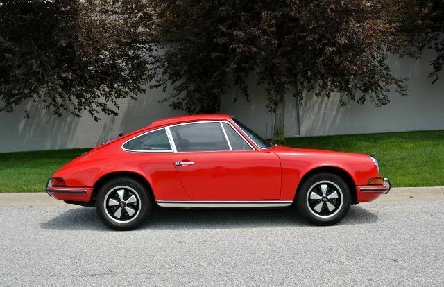 Porsche 911 E COUPE 1969 image number 25