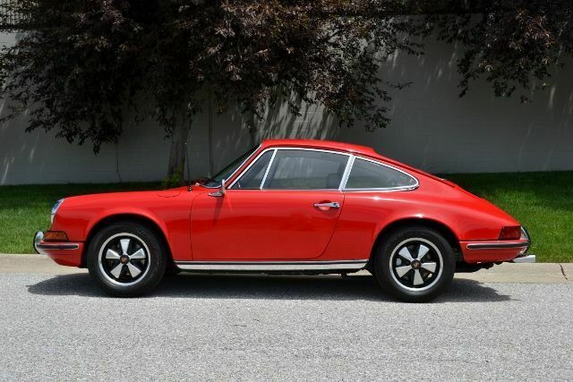 Porsche 911 E COUPE 1969 image number 4