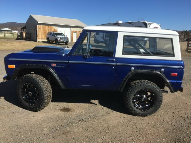 Ford Bronco 1972 image number 1