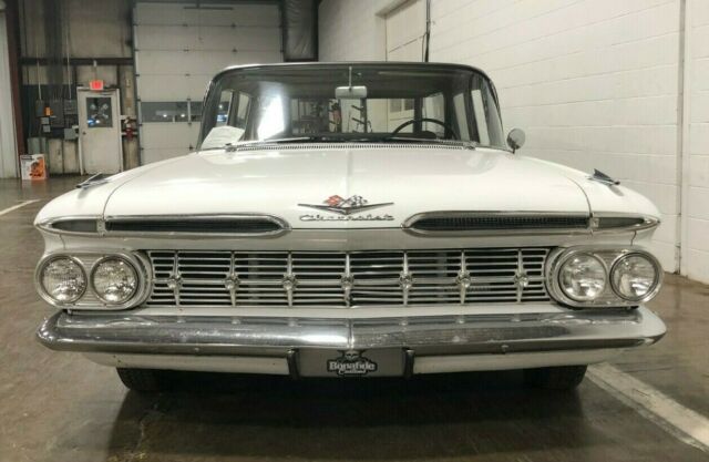 Chevrolet Chevy 1959 image number 3