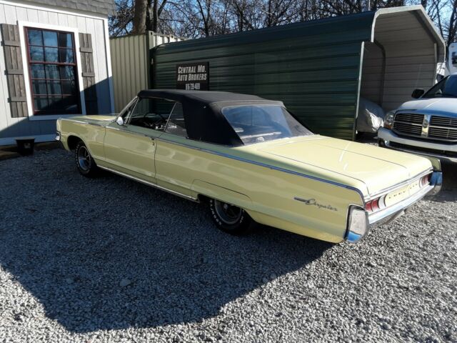 Chrysler Newport 1965 image number 36