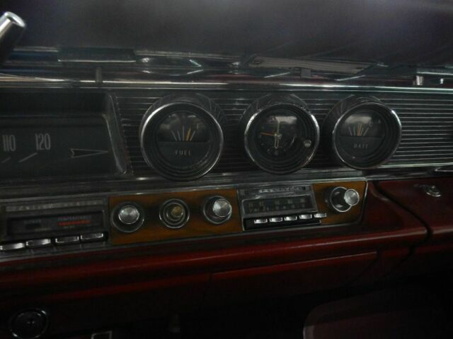 Pontiac Bonneville 1964 image number 42