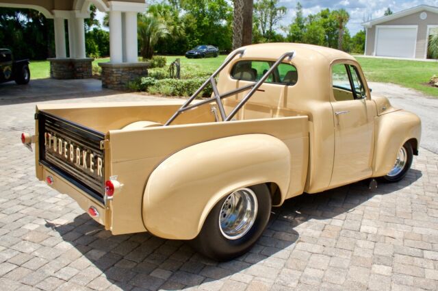 Studebaker 2R5 1950 image number 2
