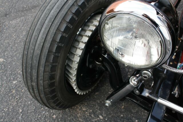 Ford Roadster 1932 image number 42