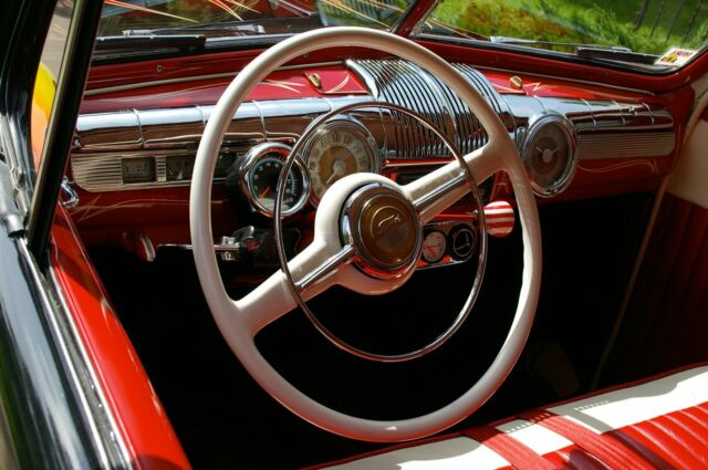Ford Deluxe 1947 image number 4