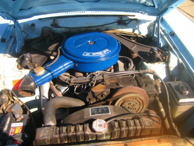 Mercury Comet 1972 image number 22