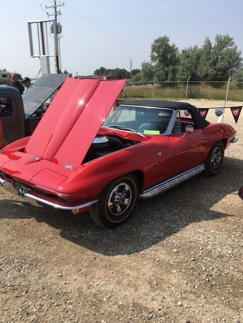Chevrolet Corvette 1966 image number 2