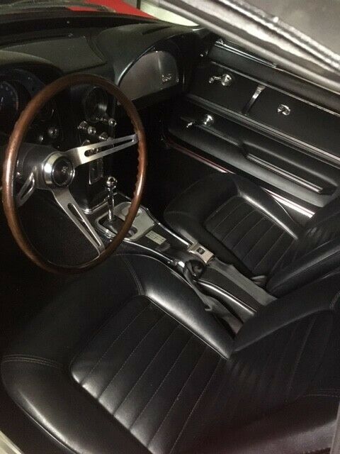 Chevrolet Corvette 1966 image number 35
