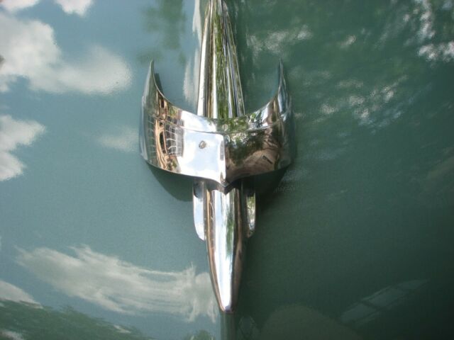Mercury Monterey 1949 image number 2