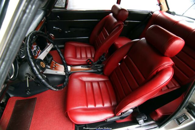 Alfa Romeo GTV 1969 image number 6