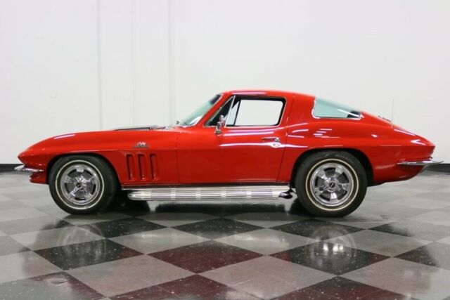 Chevrolet Corvette 1966 image number 7