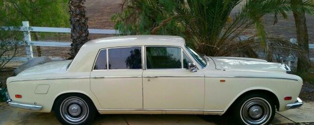 Rolls-Royce Silver Shadow 1972 image number 25