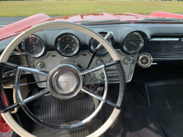 Lincoln Continental 1960 image number 12