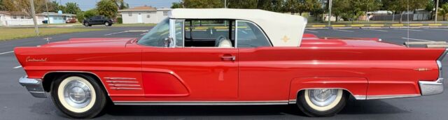 Lincoln Continental 1960 image number 24